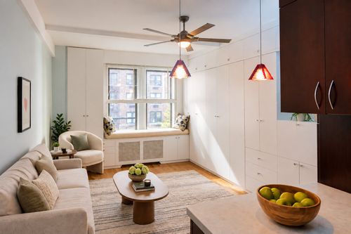 51c-40 W 72nd St, New York, NY, 10023-4192 | Card Image