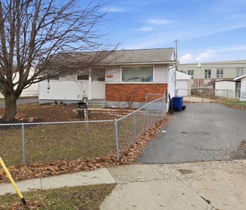 3860 Briggs Rd, Columbus, OH, 43228-3144 | Card Image