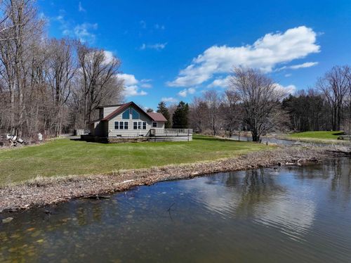 352 Canal Ln, North Hero, VT, 05474-9674 | Card Image