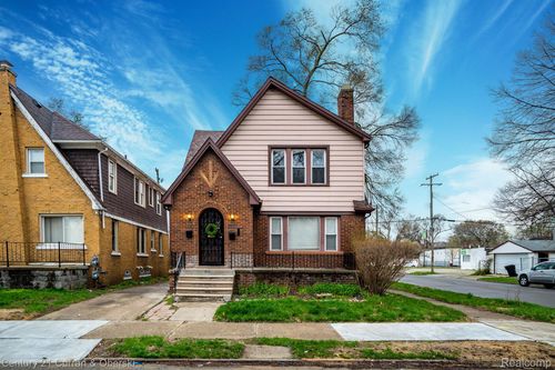 17215 Warrington Dr, Detroit, MI, 48221-3031 | Card Image