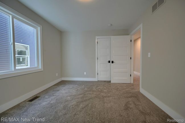 213 Mountain View Ln, House other with 4 bedrooms, 3 bathrooms and null parking in Milford MI | Image 24