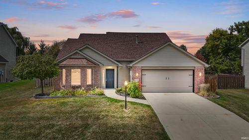 670 Chadings Dr, Roanoke, IN, 46783-8875 | Card Image