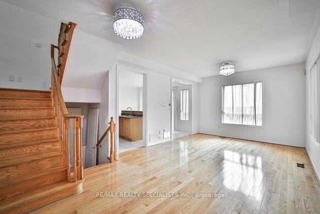 17 Pathmaster Rd, House other with 6 bedrooms, 4 bathrooms and 2 parking in Brampton ON | Image 8