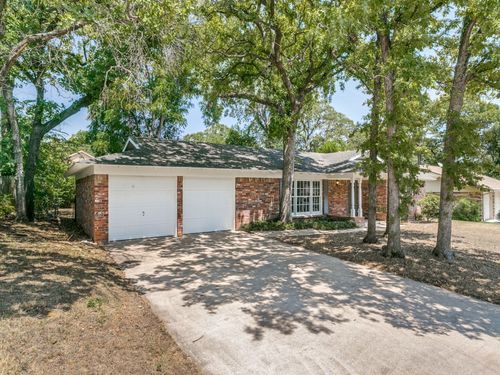 612 Forest Ln, Hurst, TX, 76053-4908 | Card Image