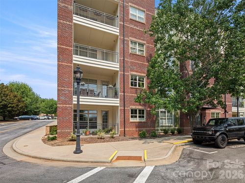 104-5 Farleigh St, Asheville, NC, 28803-4503 | Card Image