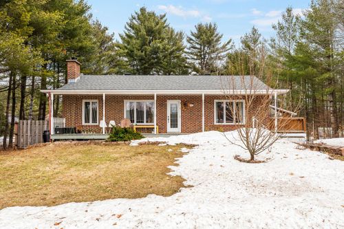 810 Rue Valérie, Trois-Rivières, QC, G8W2J6 | Card Image