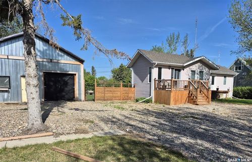 306 W 1 St, Alida, SK, S0C2H0 | Card Image