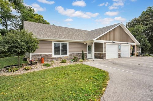 1425 24th St, Bedford, IN, 47421-5013 | Card Image
