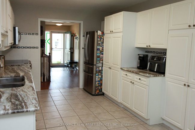 2 Wilmot Creek Dr, House other with 3 bedrooms, 2 bathrooms and 2 parking in Newcastle ON | Image 5