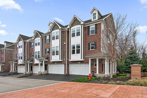 903 Coletta Cir, Naperville, IL, 60563-3616 | Card Image