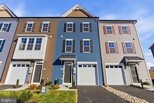 222 Monteith Dr, WINCHESTER, VA, 22601-6811 | Card Image