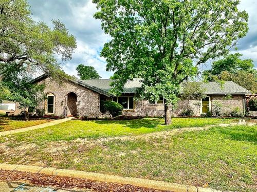 5409 Edinburgh Dr, Waco, TX, 76710-1233 | Card Image