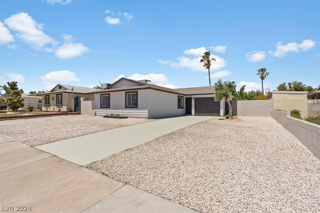 Orinda Ave, Las Vegas, NV 89120