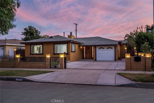 9624 La Docena Ln, Pico Rivera, CA, 90660-5333 | Card Image