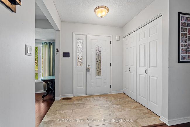 86 Kidd Dr, House other with 4 bedrooms, 3 bathrooms and 4 parking in Amherstview ON | Image 5