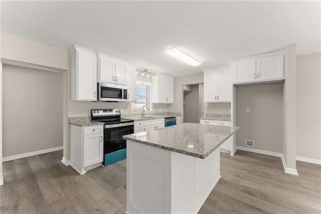 1292 Fernside Dr, House other with 4 bedrooms, 5 bathrooms and 5 parking in Toccoa GA | Image 17