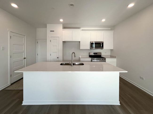 2235 Riesling Rd, Townhouse with 3 bedrooms, 3 bathrooms and 2 parking in Oswego IL | Image 19