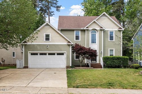 12213 Amoretto Way, Raleigh, NC, 27613-5623 | Card Image