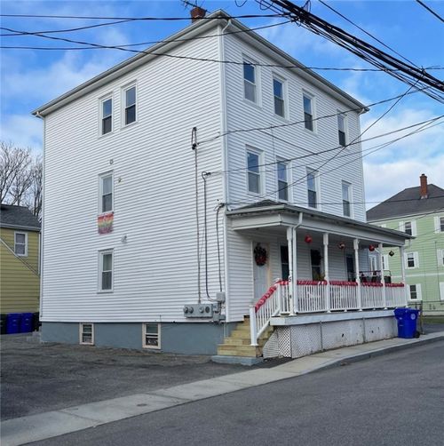 apt-3-5 Ryan Ave, Bristol, RI, 02809-3381 | Card Image