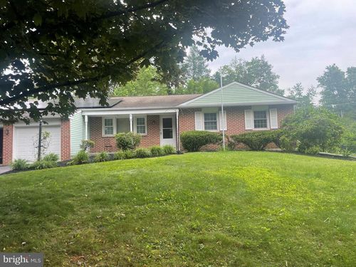 752 Gordon Dr, YARDLEY, PA, 19067-3806 | Card Image