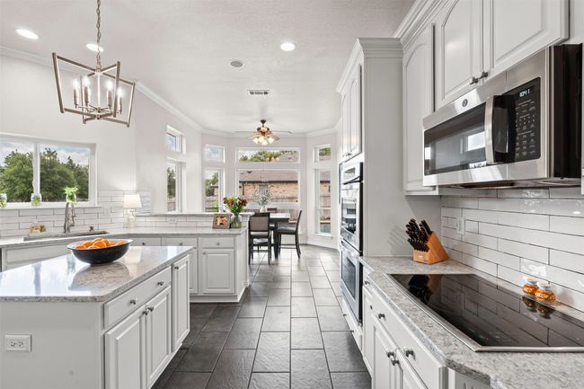 1501 Leaning Oak Ln, House other with 4 bedrooms, 4 bathrooms and null parking in Cleburne TX | Image 5