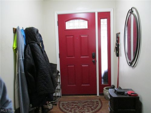 256 Warner Rd, Hubbard, OH, 44425-2707 | Card Image