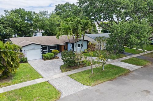 5421 Buchanan St, Hollywood, FL, 33021-5707 | Card Image