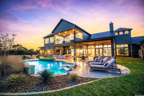 260 Bear Creek Trl, New Braunfels, TX, 78132-2186 | Card Image
