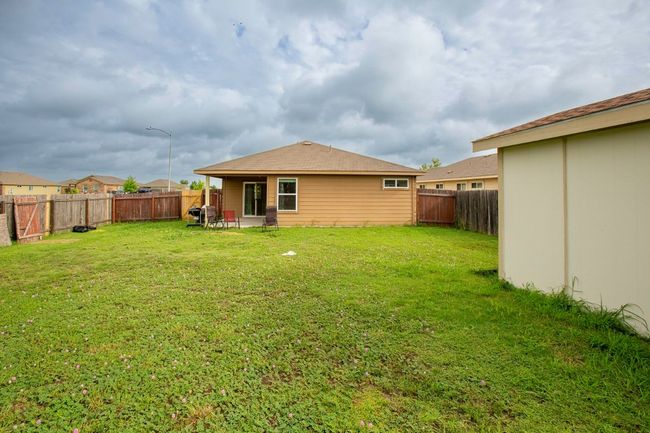 1524 Wedgewood Cv, House other with 3 bedrooms, 2 bathrooms and null parking in Lockhart TX | Image 20