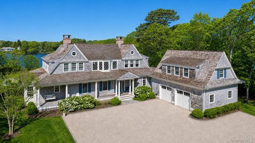 43 Old Main Rd, Quogue, NY, 11959-4200 | Card Image