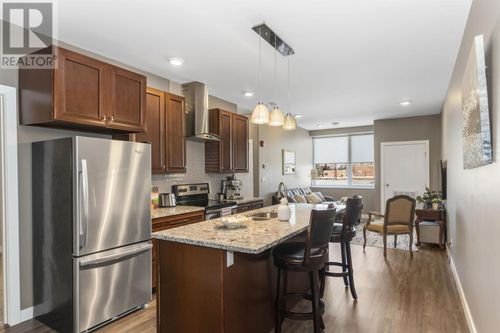 1325-96 High St N, Thunder Bay, ON, P7A5R3 | Card Image