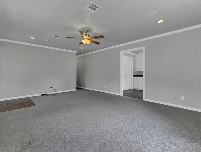 27015 Coach Light Ln, House other with 3 bedrooms, 2 bathrooms and null parking in New Caney TX | Image 6