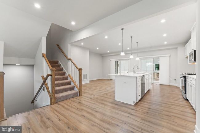 7769 Blackburn Ridge Dr, Townhouse with 4 bedrooms, 4 bathrooms and null parking in MANASSAS VA | Image 11