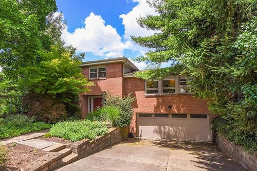 300 S Lang Ave, Pittsburgh, PA, 15208-2750 | Card Image