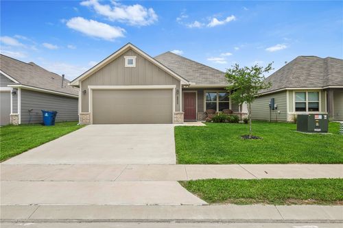 1208 High St, Navasota, TX, 77868-5415 | Card Image