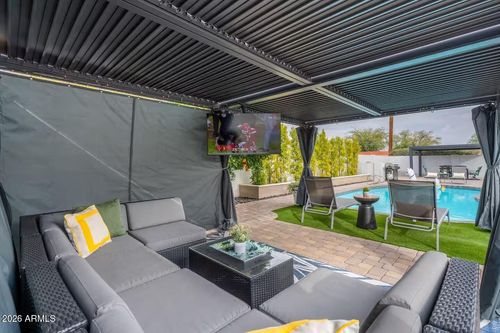 8756 E Valley Vista Dr, Scottsdale, AZ, 85250-5831 | Card Image