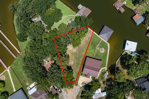 122 Dowdy Ln, Mabank, TX, 75156-8928 | Card Image