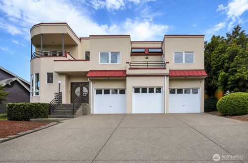 2216 70th Ave Se, Mercer Island, WA, 98040-2319 | Card Image