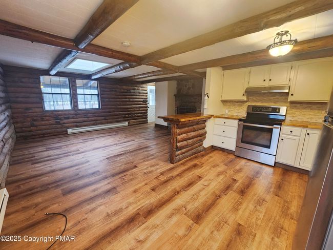 Open Floor Plan | Image 15