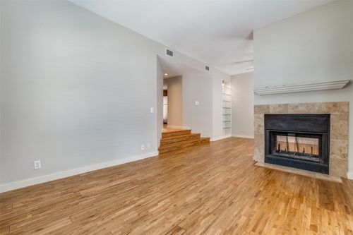 107-3901 Travis St, Dallas, TX, 75204-1719 | Card Image