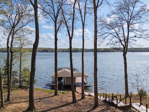39 Anchor Dr, Bracey, VA, 23919-1903 | Card Image