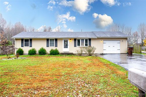 369 S Anna Ln, Scottsburg, IN, 47170-6449 | Card Image