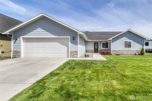 204 Nw Maria St, College Place, WA, 99324-2153 | Card Image