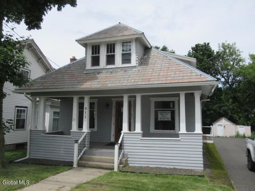 811 Hudson Ave, Stillwater, NY, 12170-7718 | Card Image