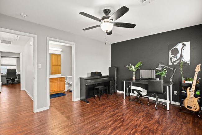 UNIT-17 - 6900 E Riverside Dr, Condo with 2 bedrooms, 3 bathrooms and 1 parking in Austin TX | Image 13