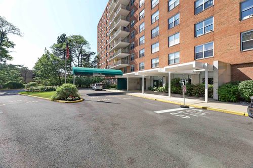 7a-301 Beech St, Hackensack, NJ, 07601-2114 | Card Image