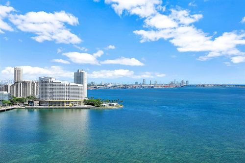 2004-1155 Brickell Bay Dr, Miami, FL, 33131 | Card Image