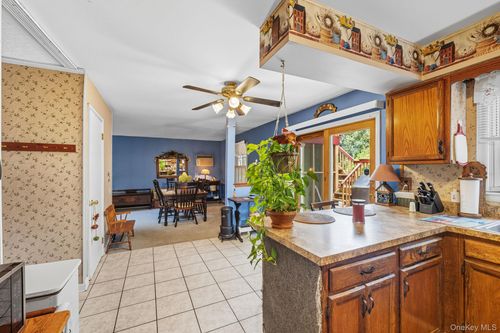 2 Fawn Ridge Ct, Harriman, NY, 10926-3806 | Card Image