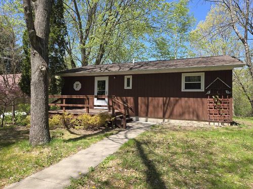 3217 3rd Ct, Oxford, WI, 53952-8725 | Card Image