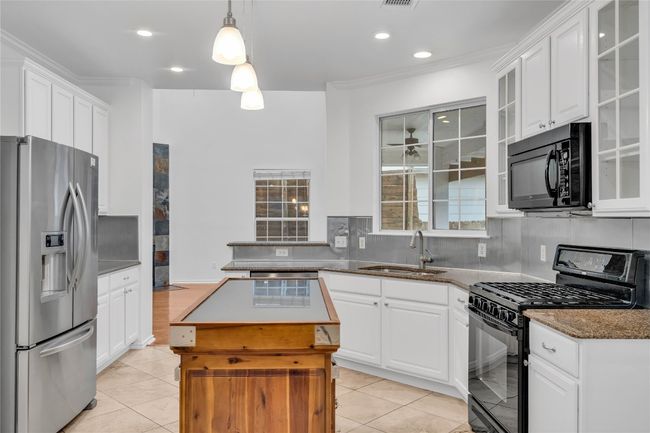 2606 Kinney Oaks Ct, House other with 3 bedrooms, 3 bathrooms and 2 parking in Austin TX | Image 8